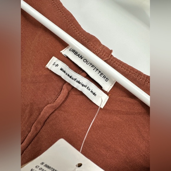 Urban Outfitters Small Milo Muscle Raw Edge Cropped V Neck Tank Top Brown - Picture 3 of 5